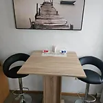 Zimmervermietung Schöne Gasse 6 *