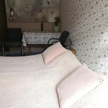 Zimmervermietung Schoene Gasse 6 Quarto em Acomodações Particulares *