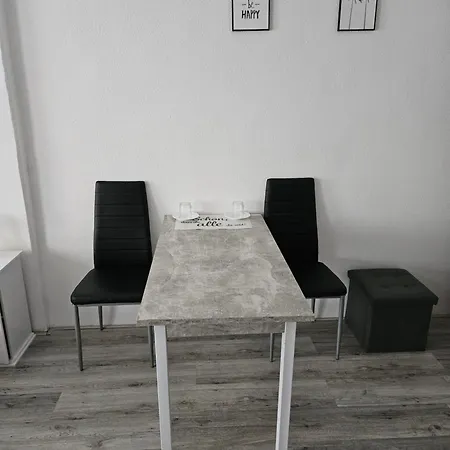 Zimmervermietung Schoene Gasse 6 Kwatera prywatna Freiberg
